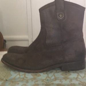 Used Frye ankle boots in excellent condition